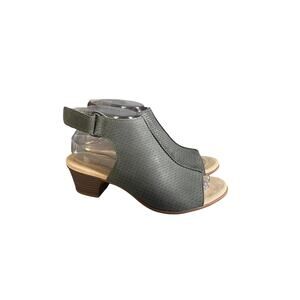 Collection By Clarks Women’s Valarie James Grey Nubuck Heeled Sandals Size-8M